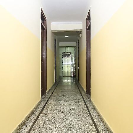 Oyo 28126 Charanpahari Hotel Nuova Delhi Esterno foto